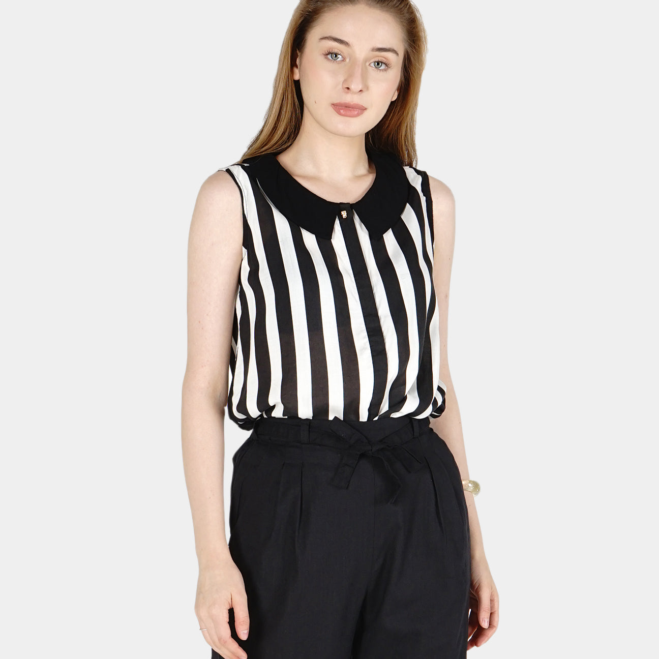 Kemeja Tanpa Lengan Virginity Offwhite Black