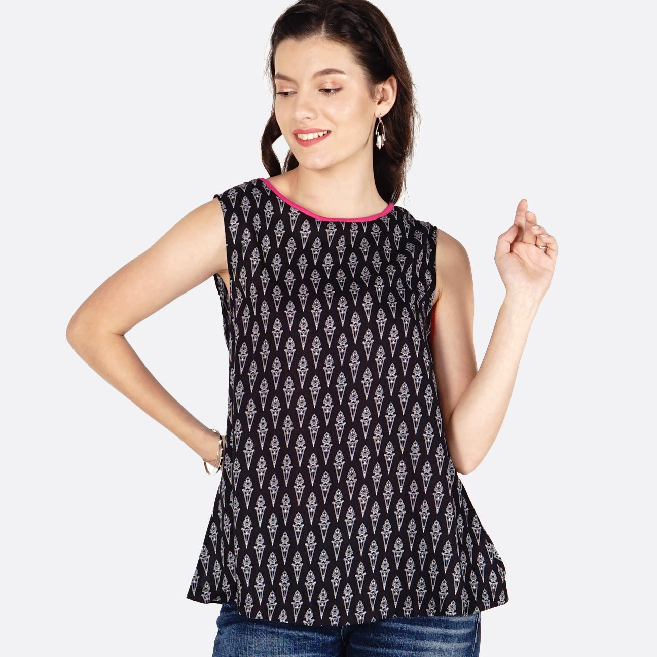 Kemeja Tanpa Lengan Sweety Shiv Black