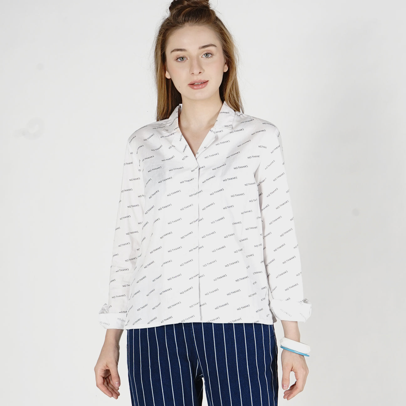 Kemeja Lengan Panjang Belcrop Offwhite