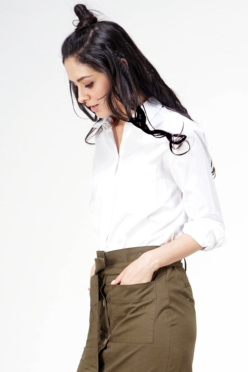Kemeja Lengan Panjang Qimlovin White
