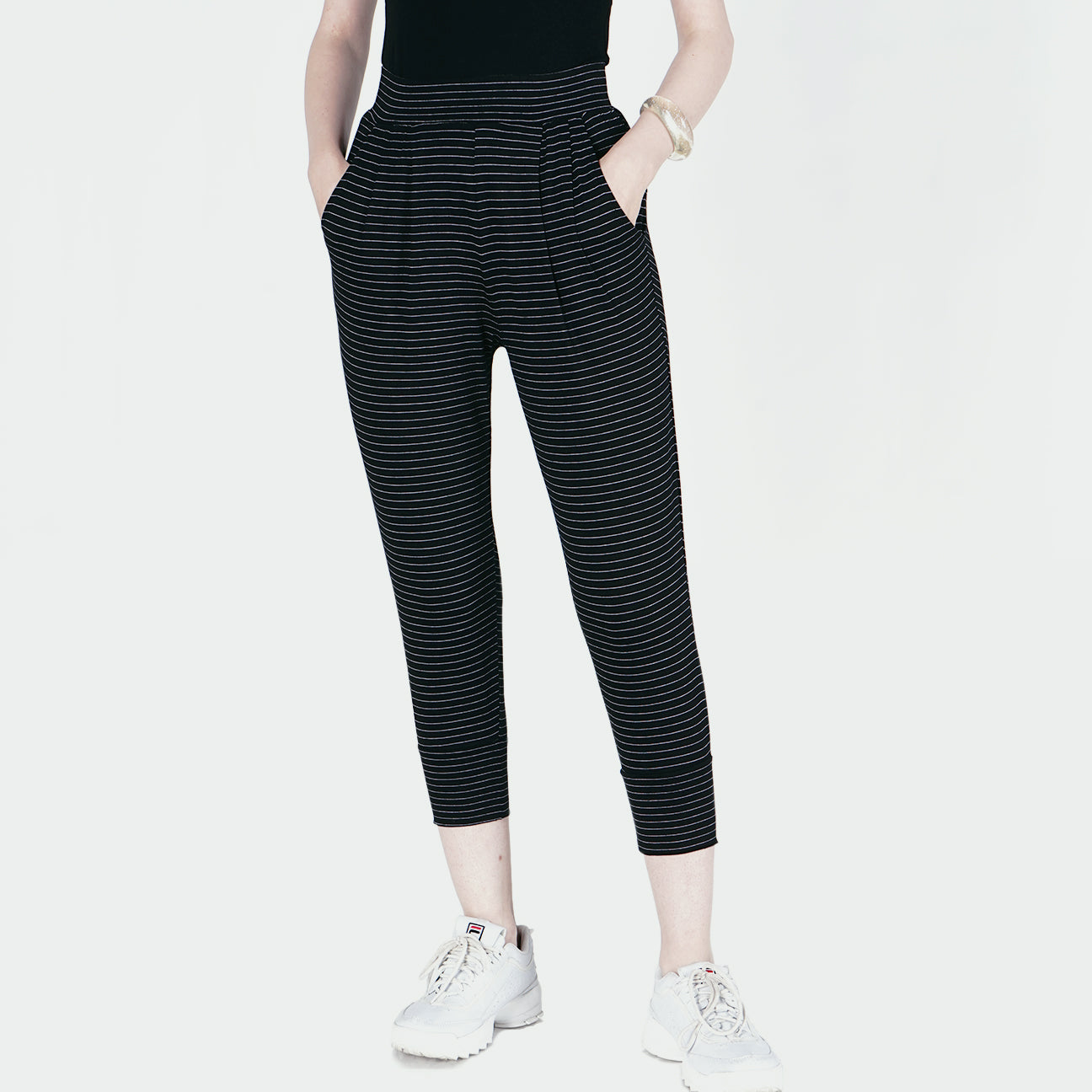 Celana Pendek Adaline Misty Black