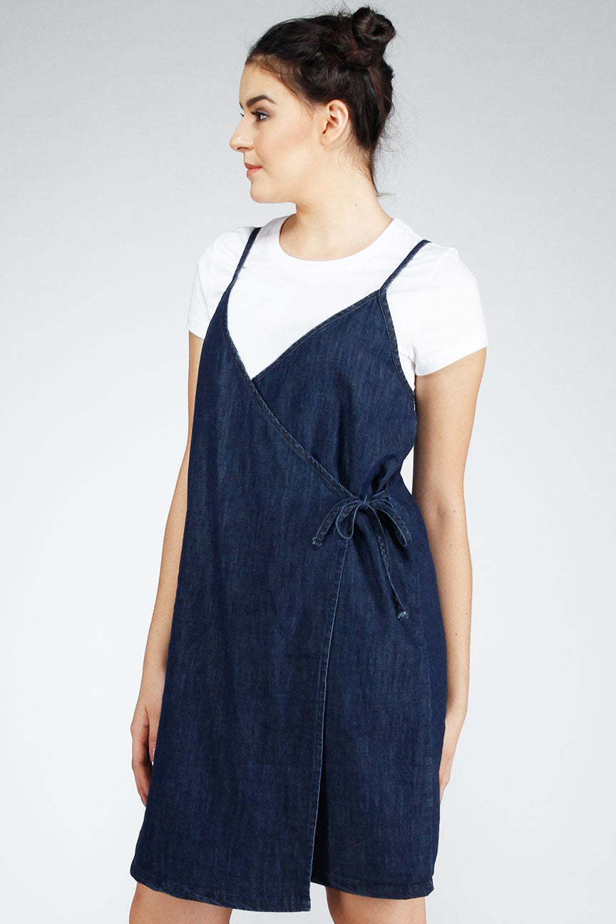 Dress Tanpa Lengan Fable Denim Medium Blue