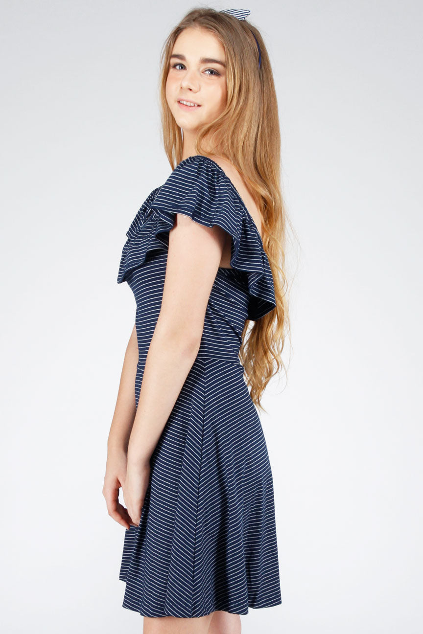 Dress Tanpa Lengan Dutchy Navy White