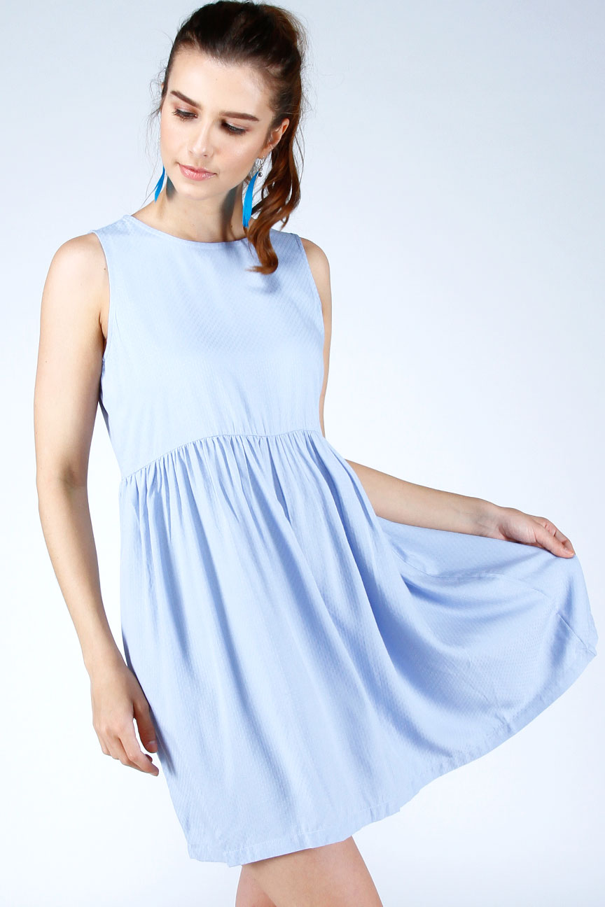 Load image into Gallery viewer, Dress Tanpa Lengan Blue Merry Blue
